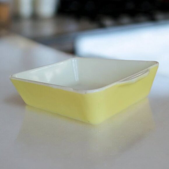 "RARE" Vintage Yellow Rectangular Pyrex 0503 B-4 Ovenware W/O Lid - Picture 5 of 12